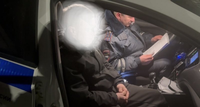 Сотрудники Госавтоинспекции в городе Ряжск остановили водителя без водительских прав, управлявшего автомобилем в состоянии опьянения